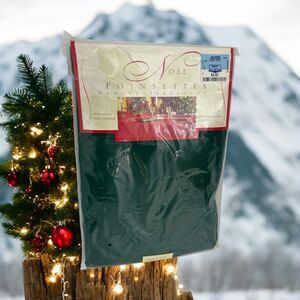 Brownstone Gallery Castle Green Damask Oblong 60x104”Tablecloth LinensThings NOS